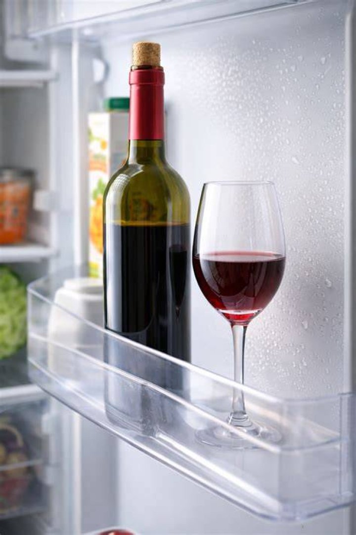 Should opened white wine be refrigerated?